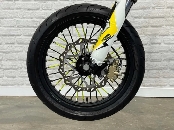 2023 SURRON STORM BEE 100% ELECTRIQUE + SEULEMENT 92 KM + RARE & A1 