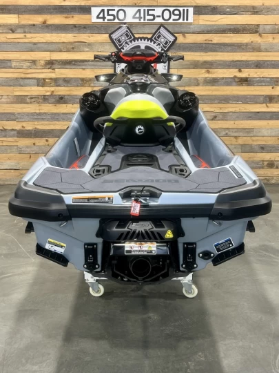 2024 BRP SEA-DOO RXT-X 325 H.P + IBR + VTS + PREMIUM AUDIO + TECH PKG + 40 HR + 3 PASSAGERS + RARE 