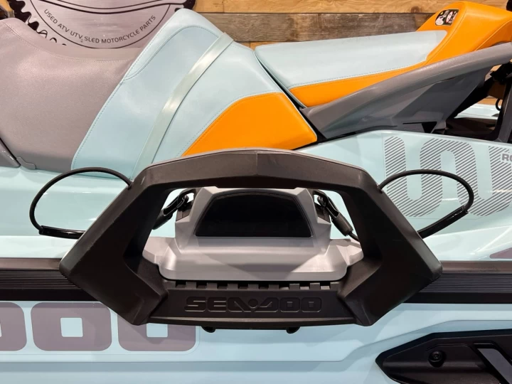 2022 BRP SEA-DOO WAKE PRO 230 H.P + IBR + VTS + PREMIUM AUDIO + TECH PKG + 3 PLACES + 45 HR + A1 