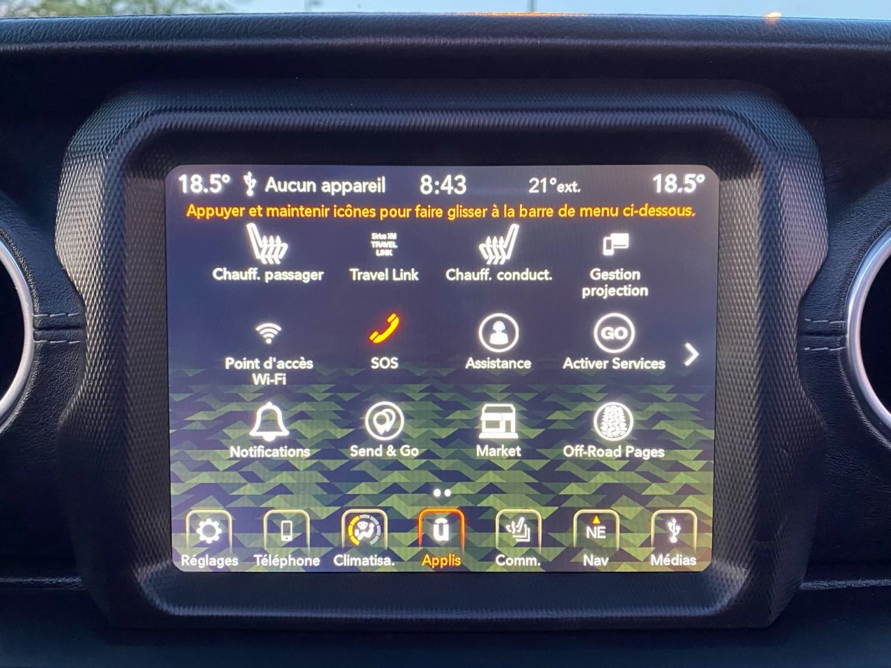 2019 JEEP WRANGLER UNLIMITED EDITION SAHARA 4X4 + TOIT ELECTRIQUE SKY + INYERIEUR CUIR +COULEUR RARE  Image principale